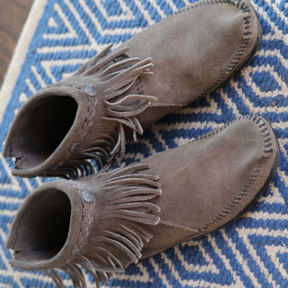 Minnetonka Grey Ankle Boot - Picture 5 of 8